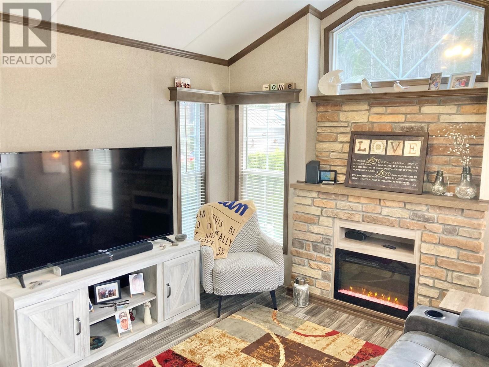 #50 321 COPPER AVENUE N - 16