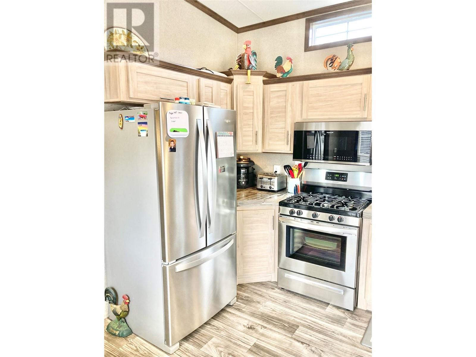 #50 321 COPPER AVENUE N - 9