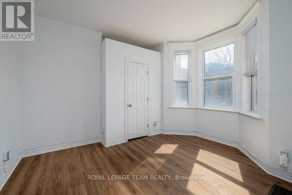 Photo 12 of 1028 Gladstone Avenue, Ottawa ON