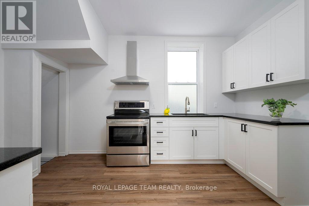 Photo 7 of 1028 Gladstone Avenue, Ottawa ON