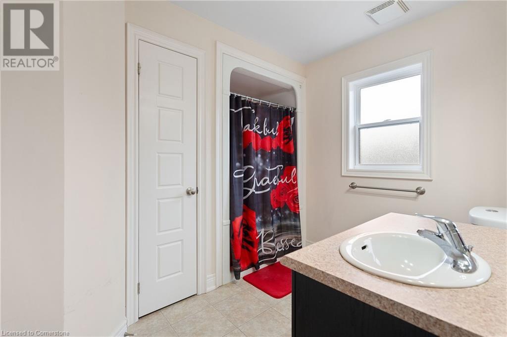 Photo 21 of 3960 Village Creek Drive, Fort Erie ON