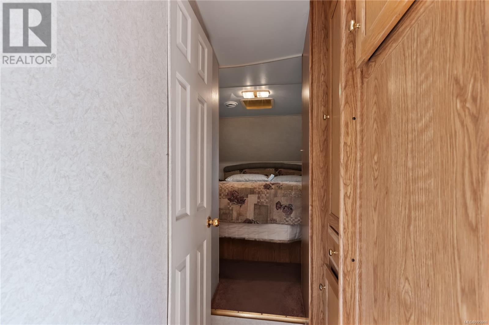 1181 Seventh Ave - 18