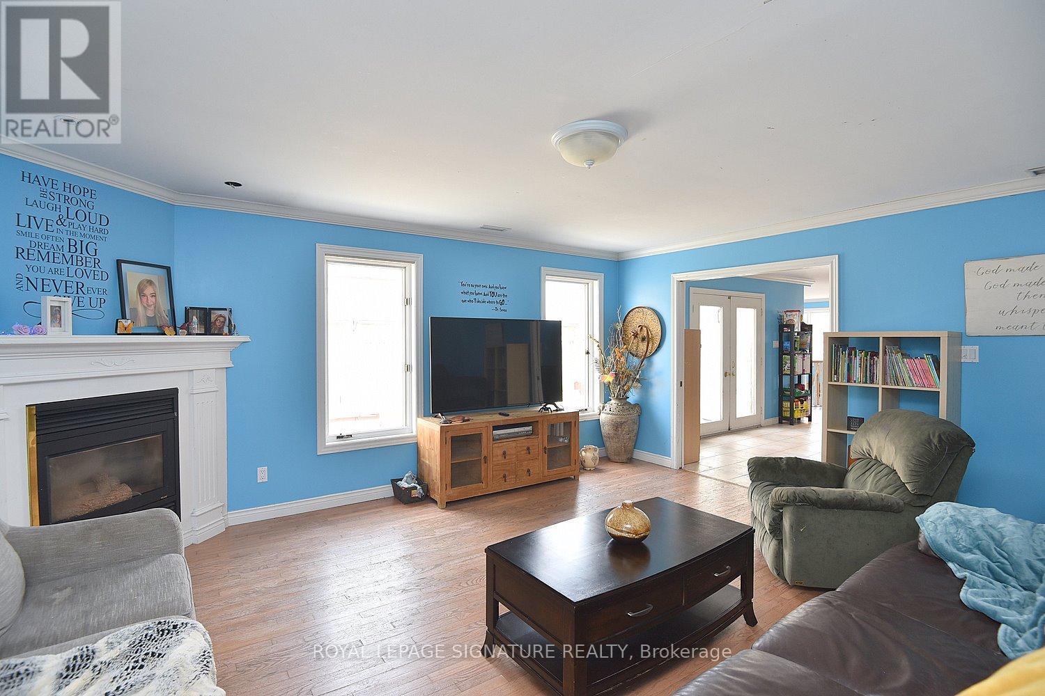 Photo 39 of 10 Franklin Street, Hamilton ON