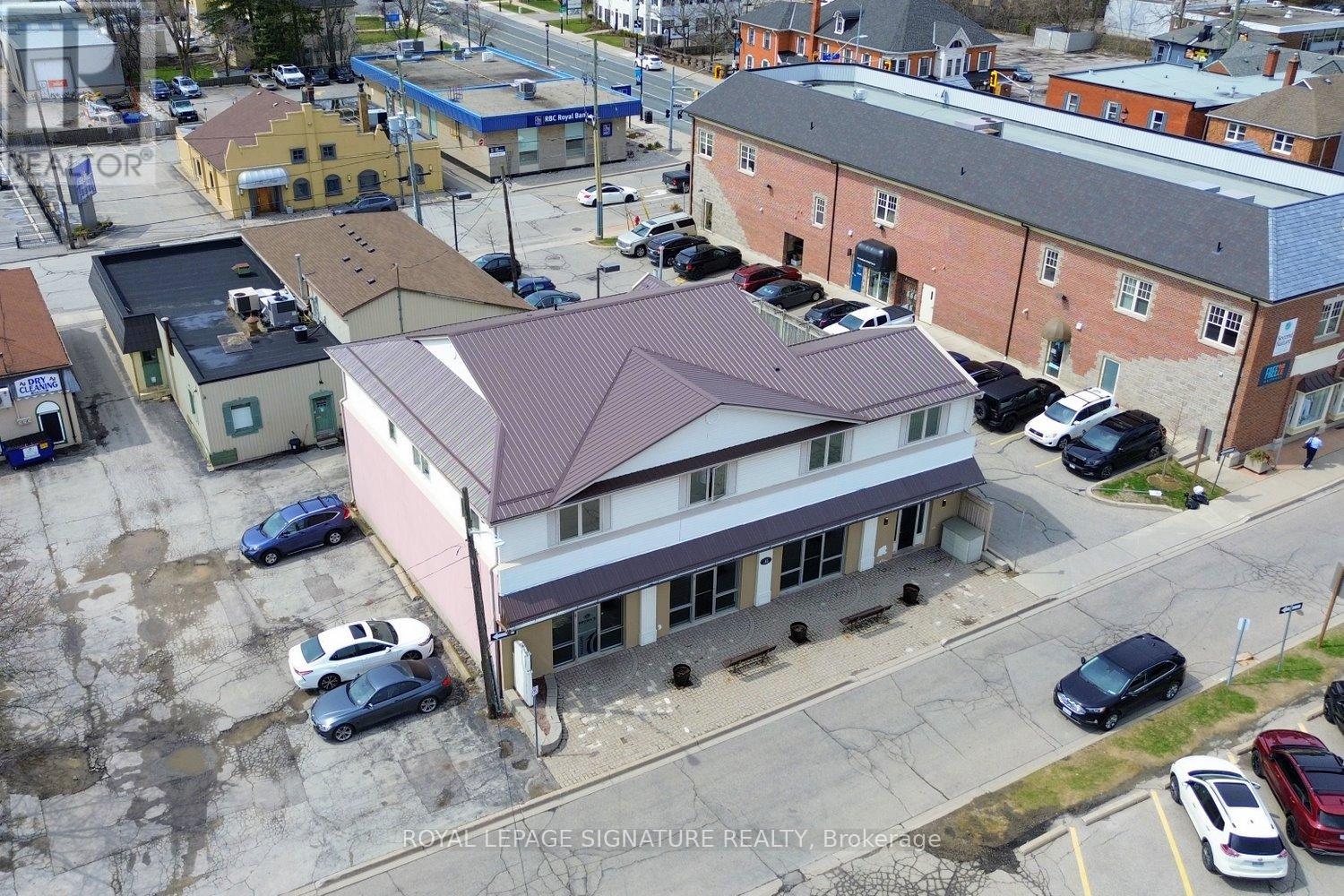 Photo 6 of 10 Franklin Street, Hamilton ON