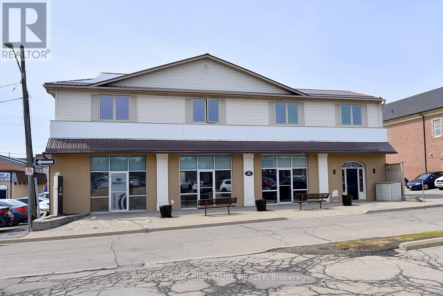 Photo 8 of 10 Franklin Street, Hamilton ON