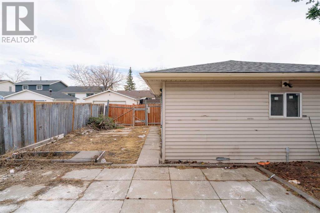 Single Family House Bungalow for Sale in  Faldale Close NE Falconridge Calgary 