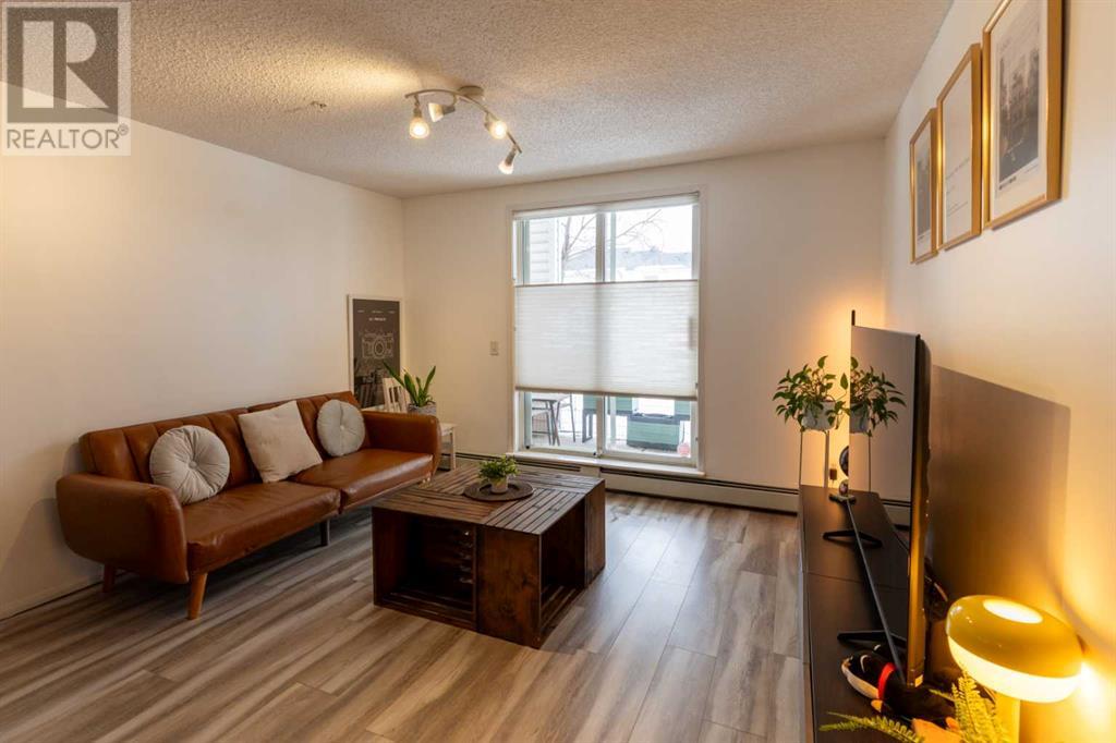 Single Family House for Sale in   Country Village Bay NE Country Hills Village Calgary 