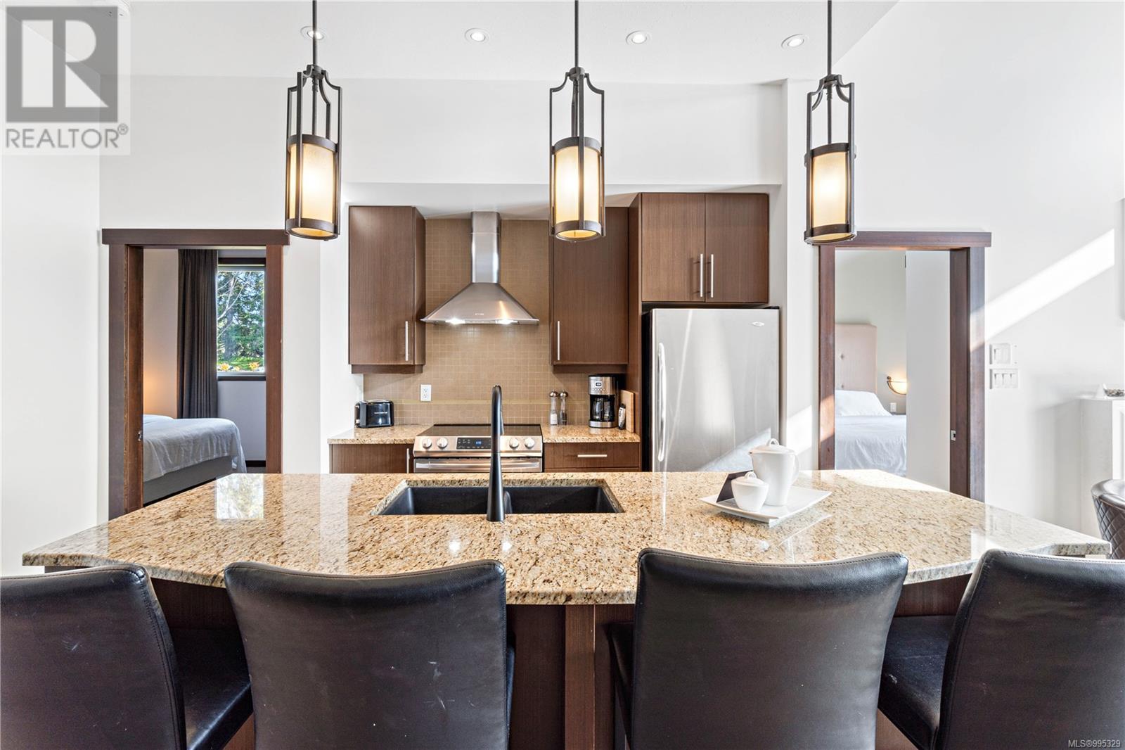 1111E 1175 Resort Dr, Parksville real estate listing 995329