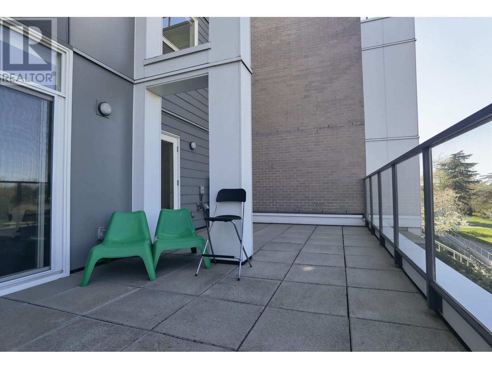 #15-10800 NO. 5 Road, Richmond