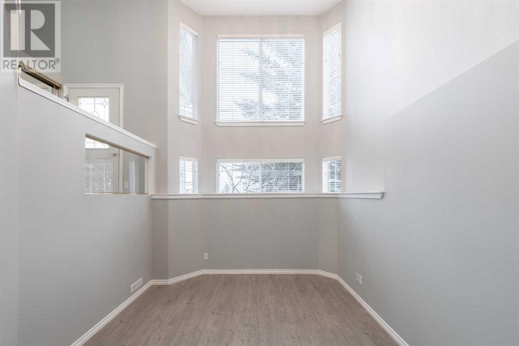 Single Family House Bi-level for Sale in  Laguna Way NE Monterey Park Calgary 