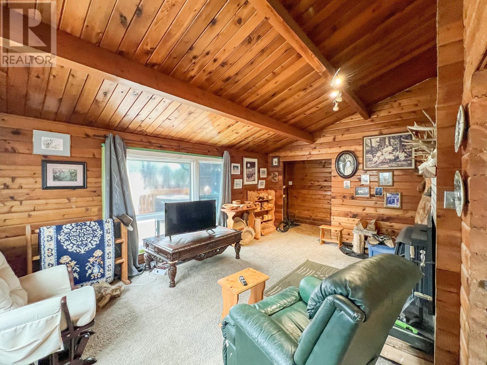 Photo 27 of 4848 Hammond Avenue, Edgewater BC