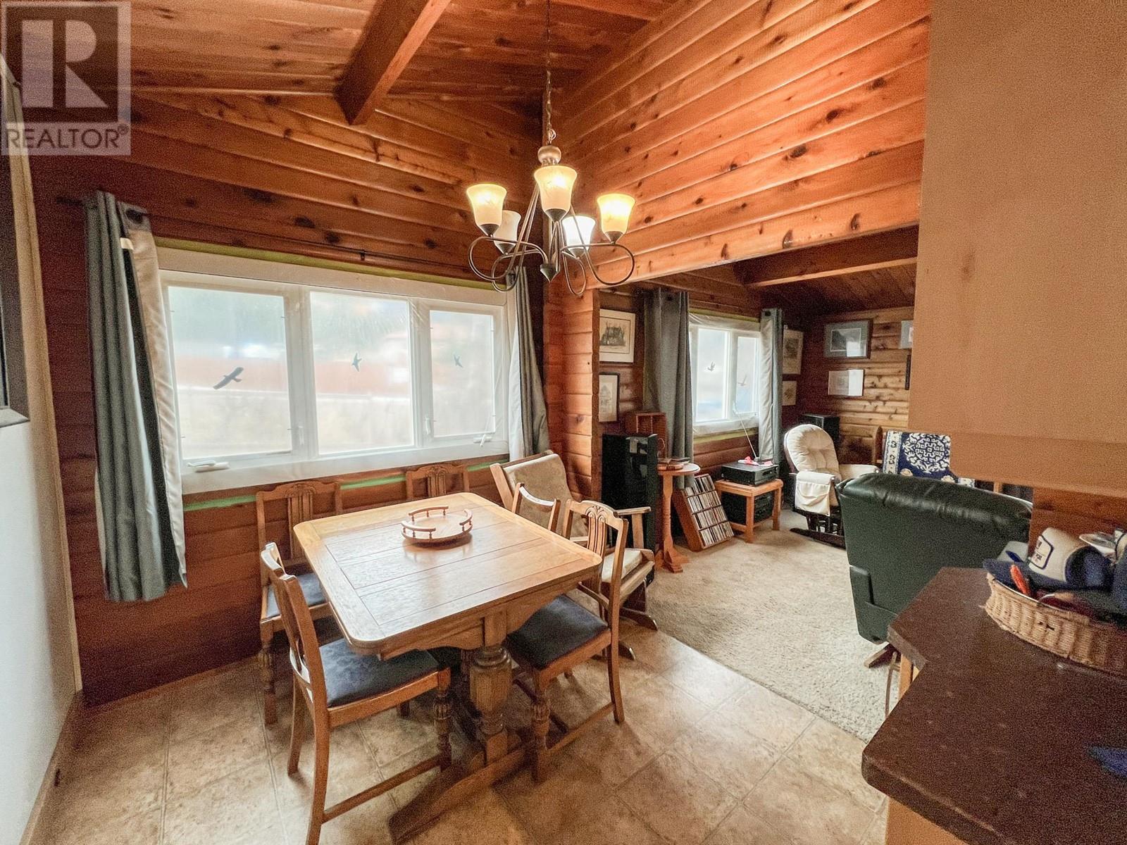 Photo 26 of 4848 Hammond Avenue, Edgewater BC