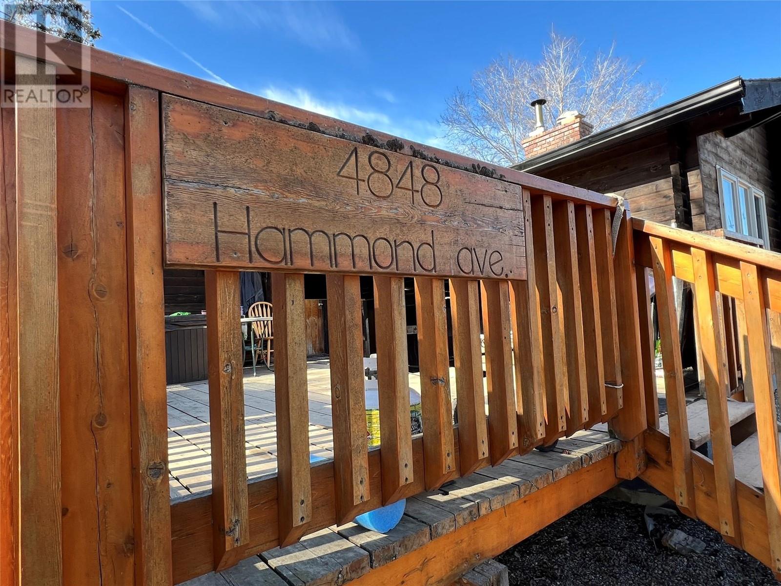 Photo 9 of 4848 Hammond Avenue, Edgewater BC