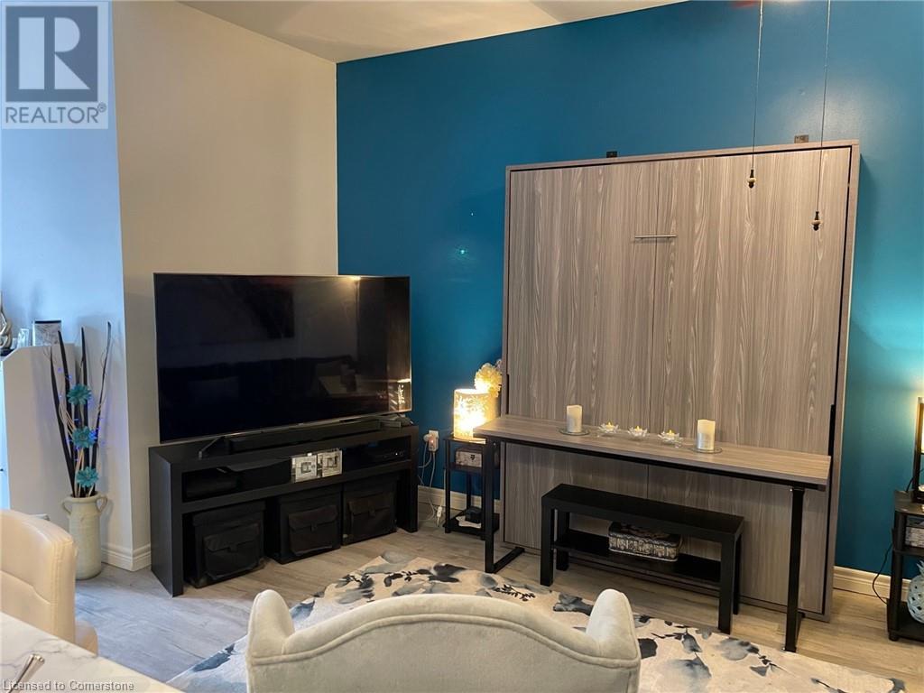 Photo 9 of 60 Natalia Avenue Unit 2, Mount Hope ON
