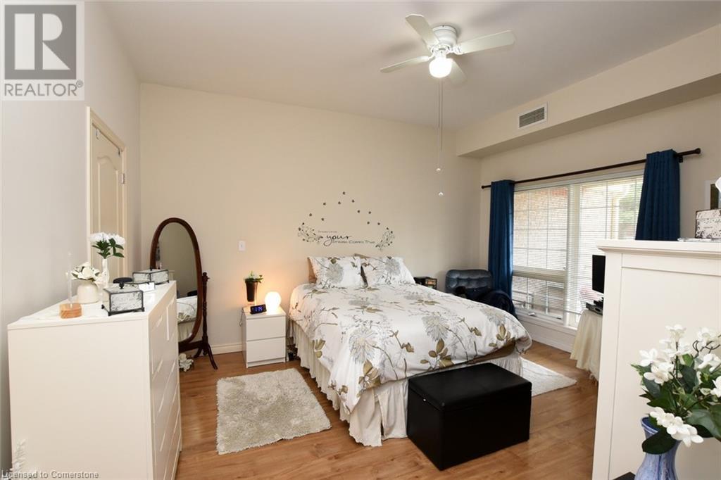 Photo 13 of 60 Natalia Avenue Unit 2, Mount Hope ON