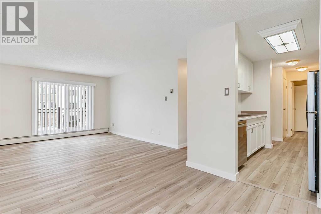 Single Family House for Sale in    Avenue SW Windsor Park Calgary 