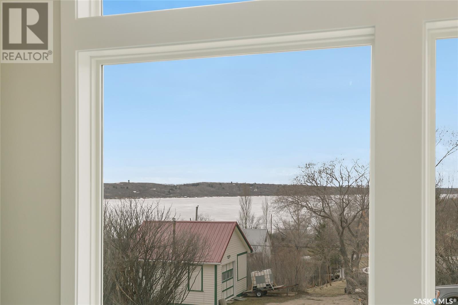 Photo 6 of 415 Hillcrest Avenue, Saskatchewan Beach SK