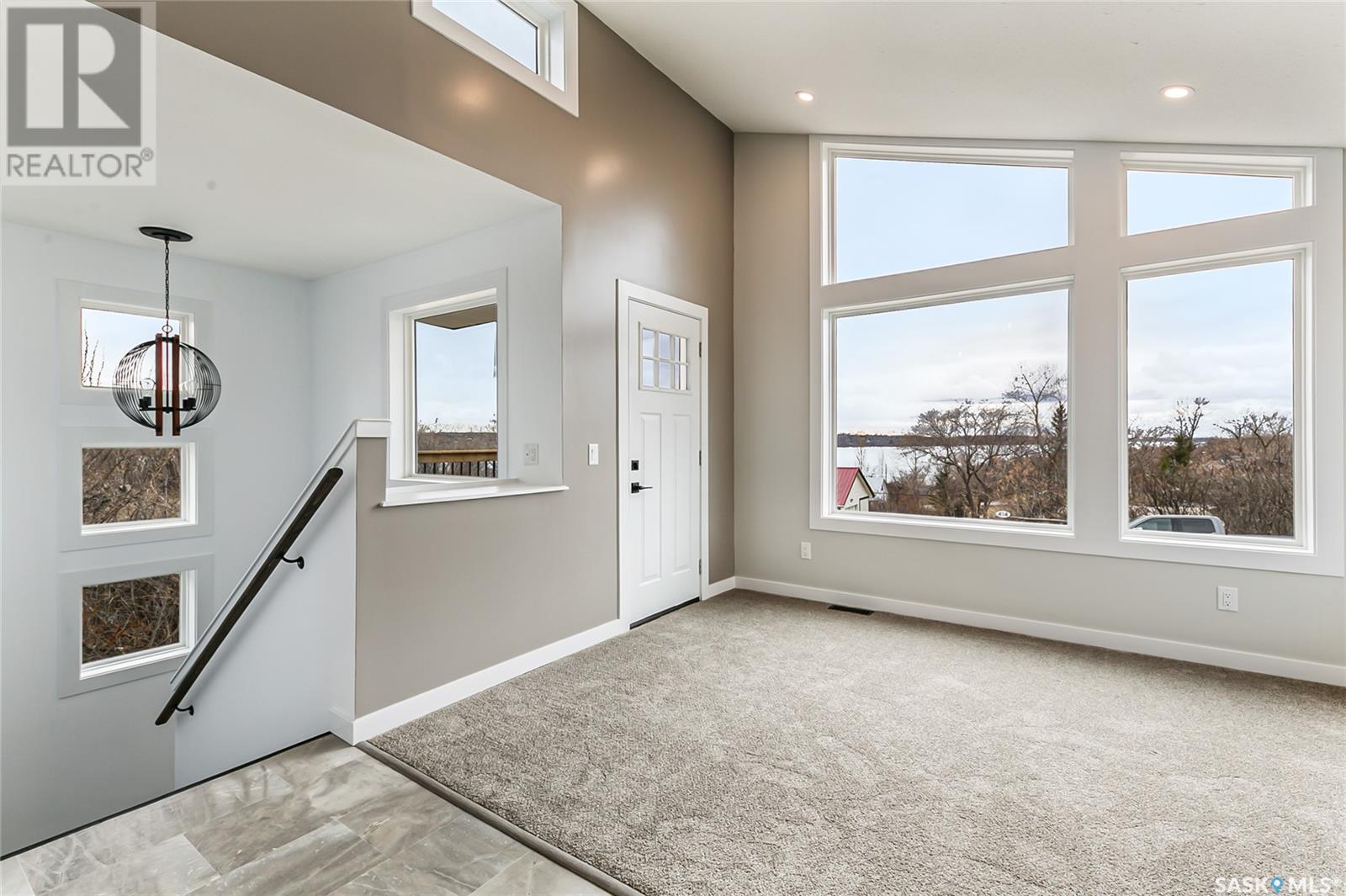 Photo 9 of 415 Hillcrest Avenue, Saskatchewan Beach SK