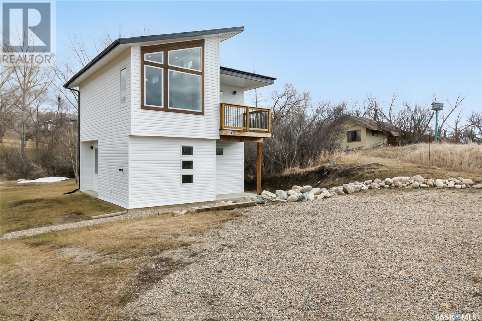 Photo 13 of 415 Hillcrest Avenue, Saskatchewan Beach SK