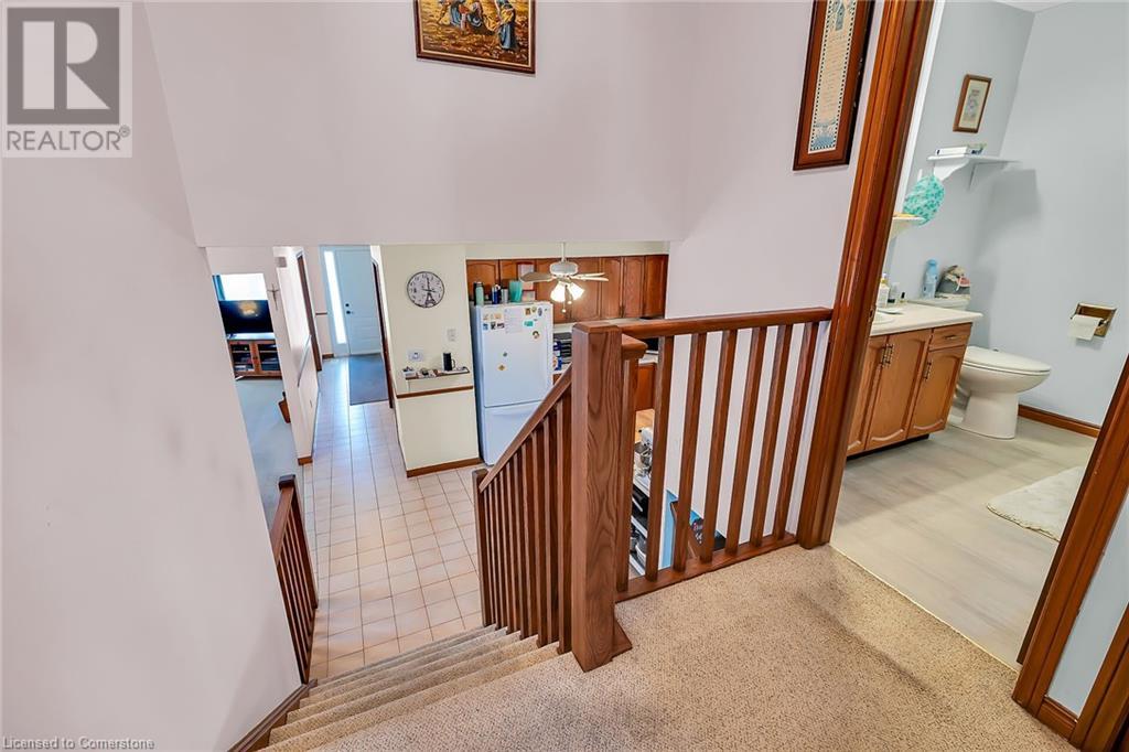 Photo 13 of 43 Everest Street, Hamilton ON