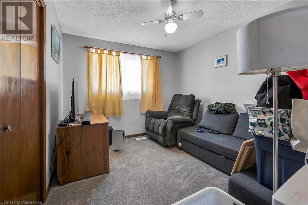 Photo 12 of 43 Everest Street, Hamilton ON