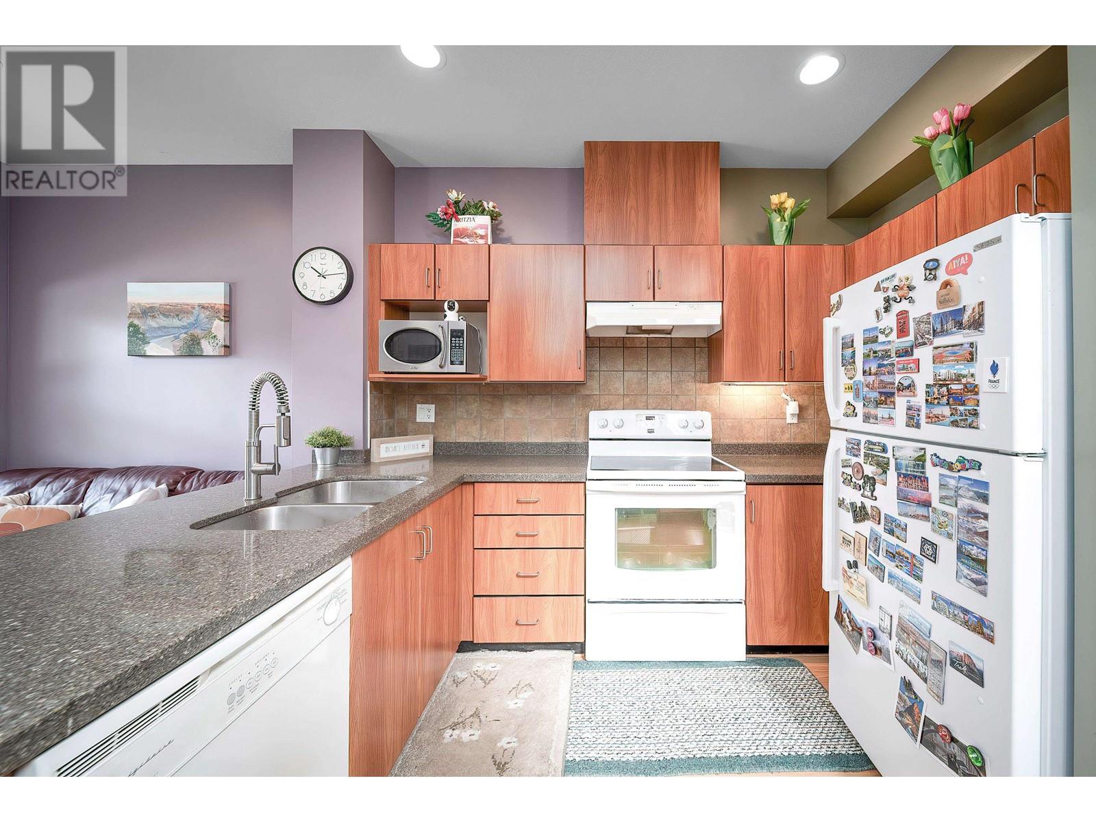 38 1055 RIVERWOOD GATE, Port Coquitlam real estate listing R2991672
