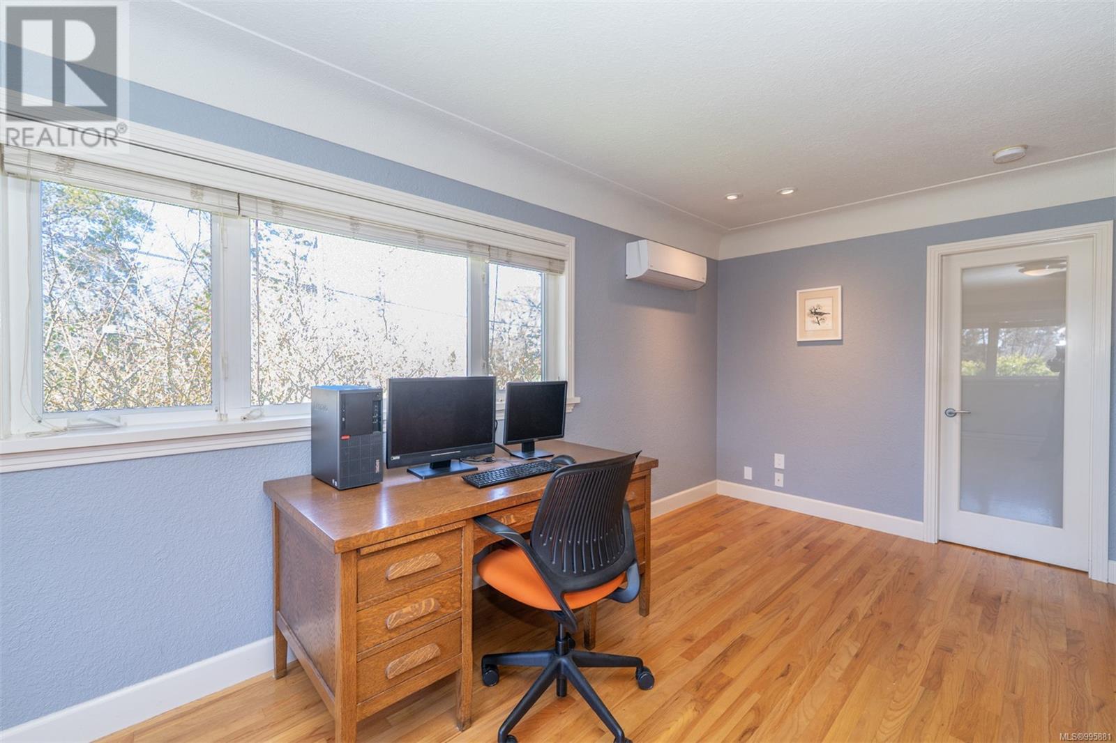  1584 Athlone Drive, Saanich