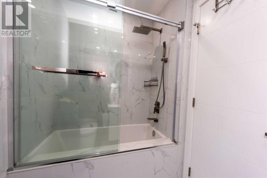 Single Family House Multi-level for Sale in #   Avenue NE Mayland Heights Calgary 