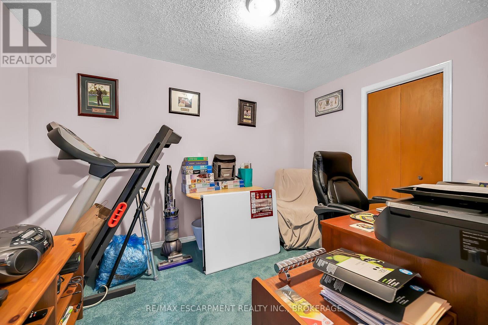 Photo 10 of 43 Everest Street, Hamilton ON