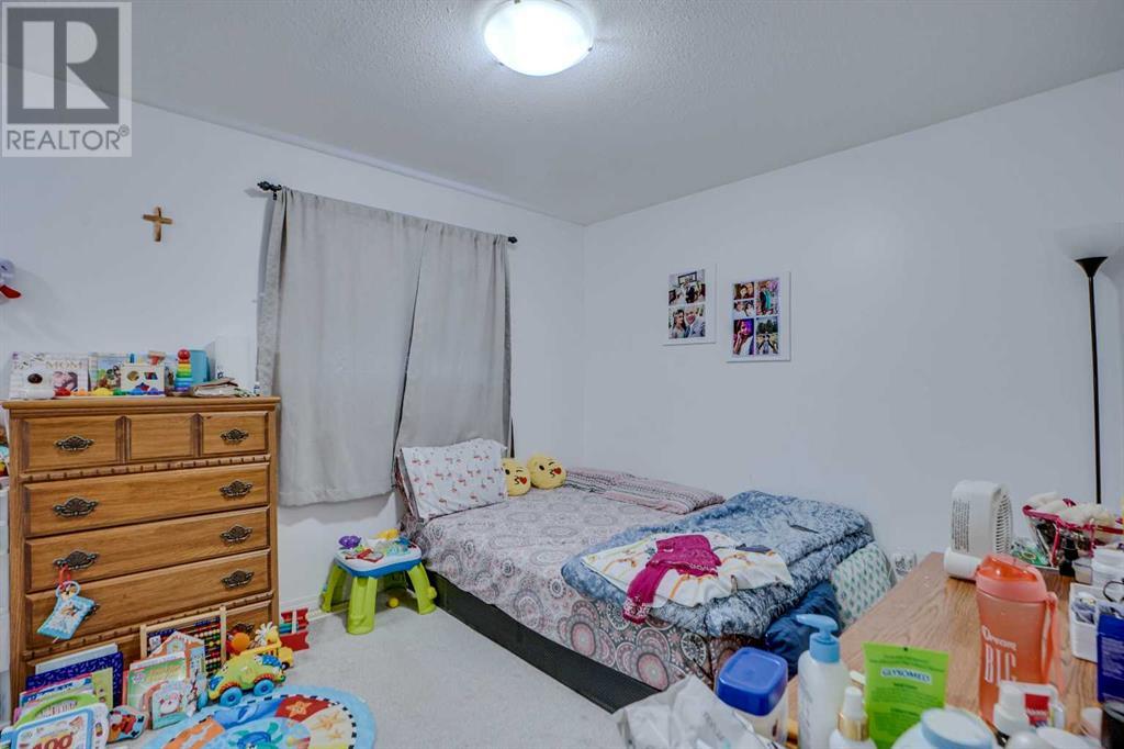 Single Family House for Sale in   Tarawood Lane NE Taradale Calgary 