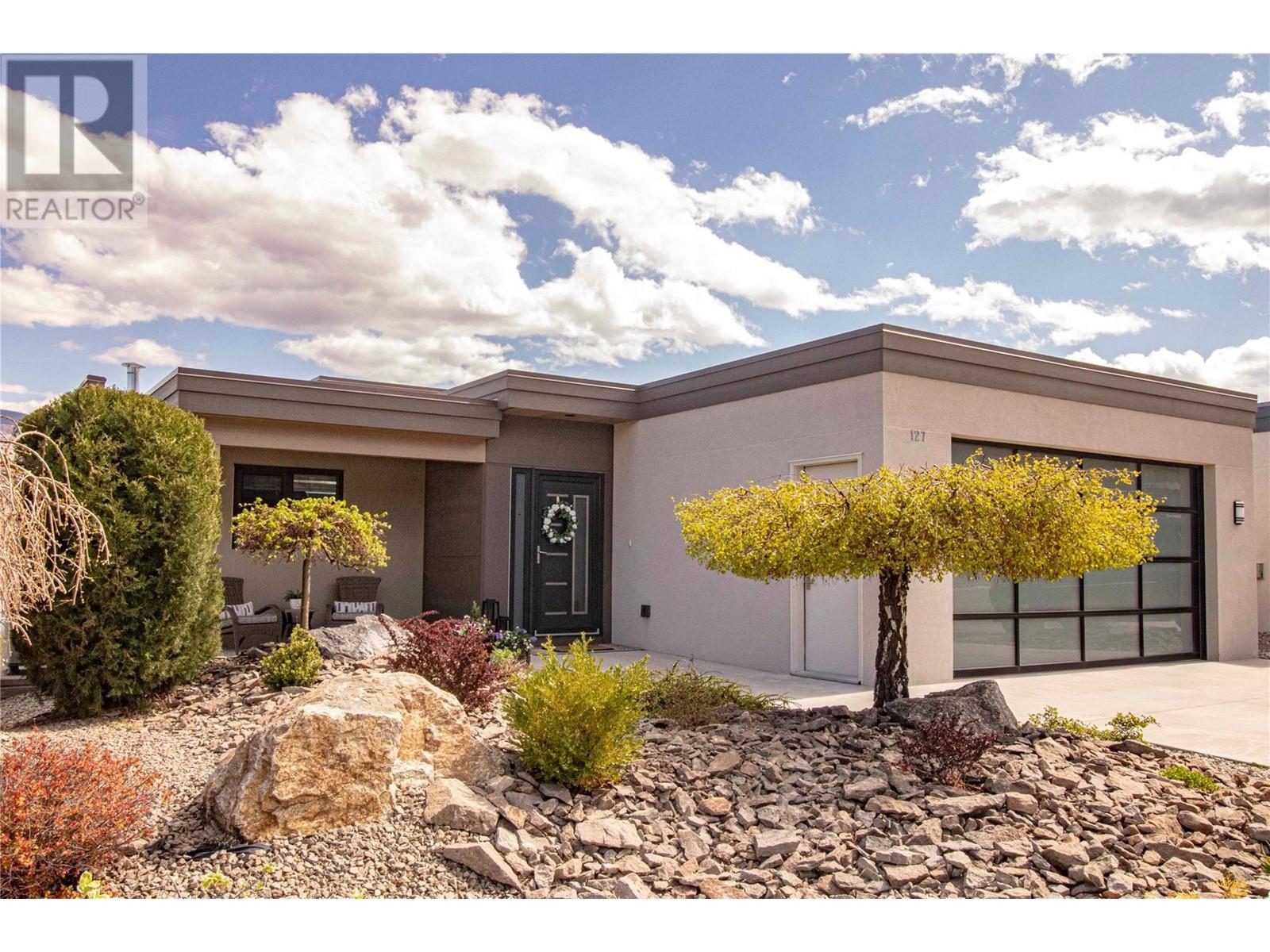 127 View Road, Penticton