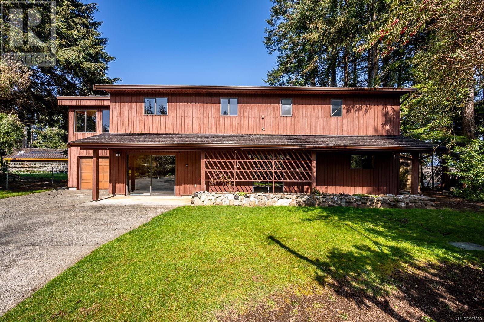 201 SPINDRIFT Rd, Courtenay
