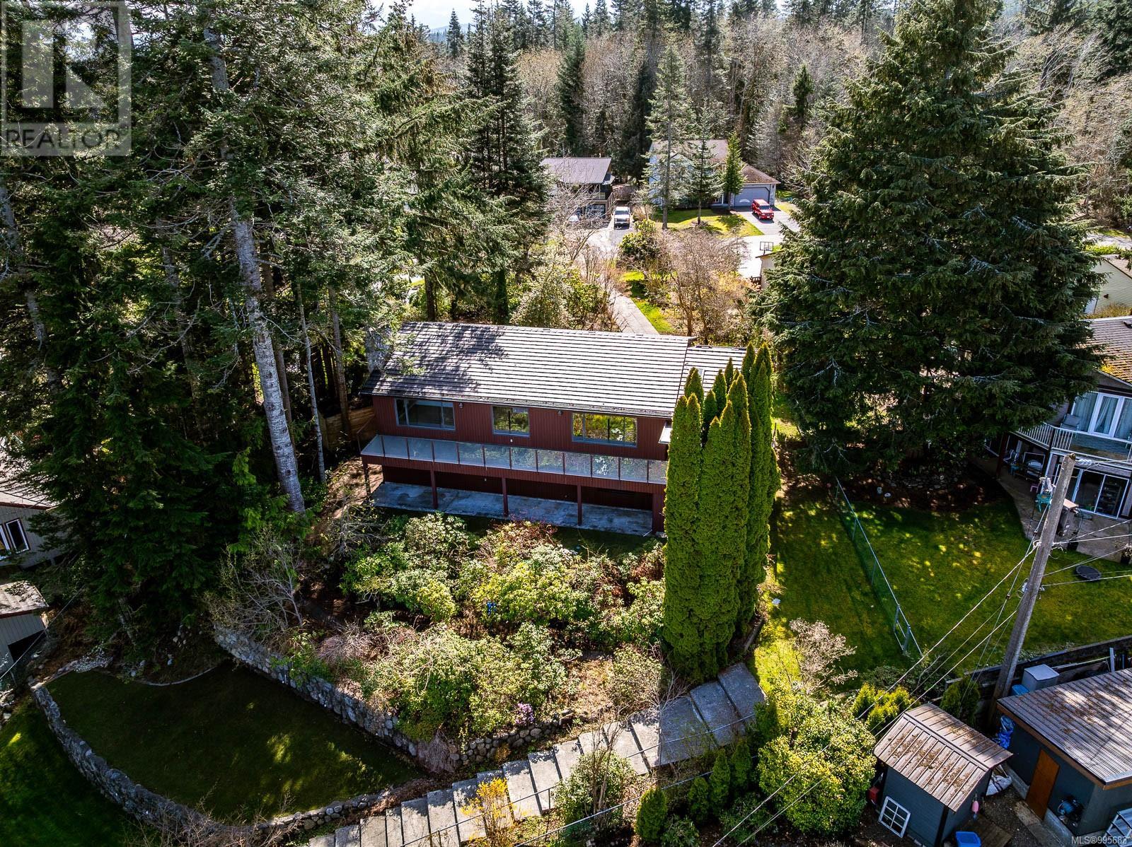 201 SPINDRIFT Rd, Courtenay