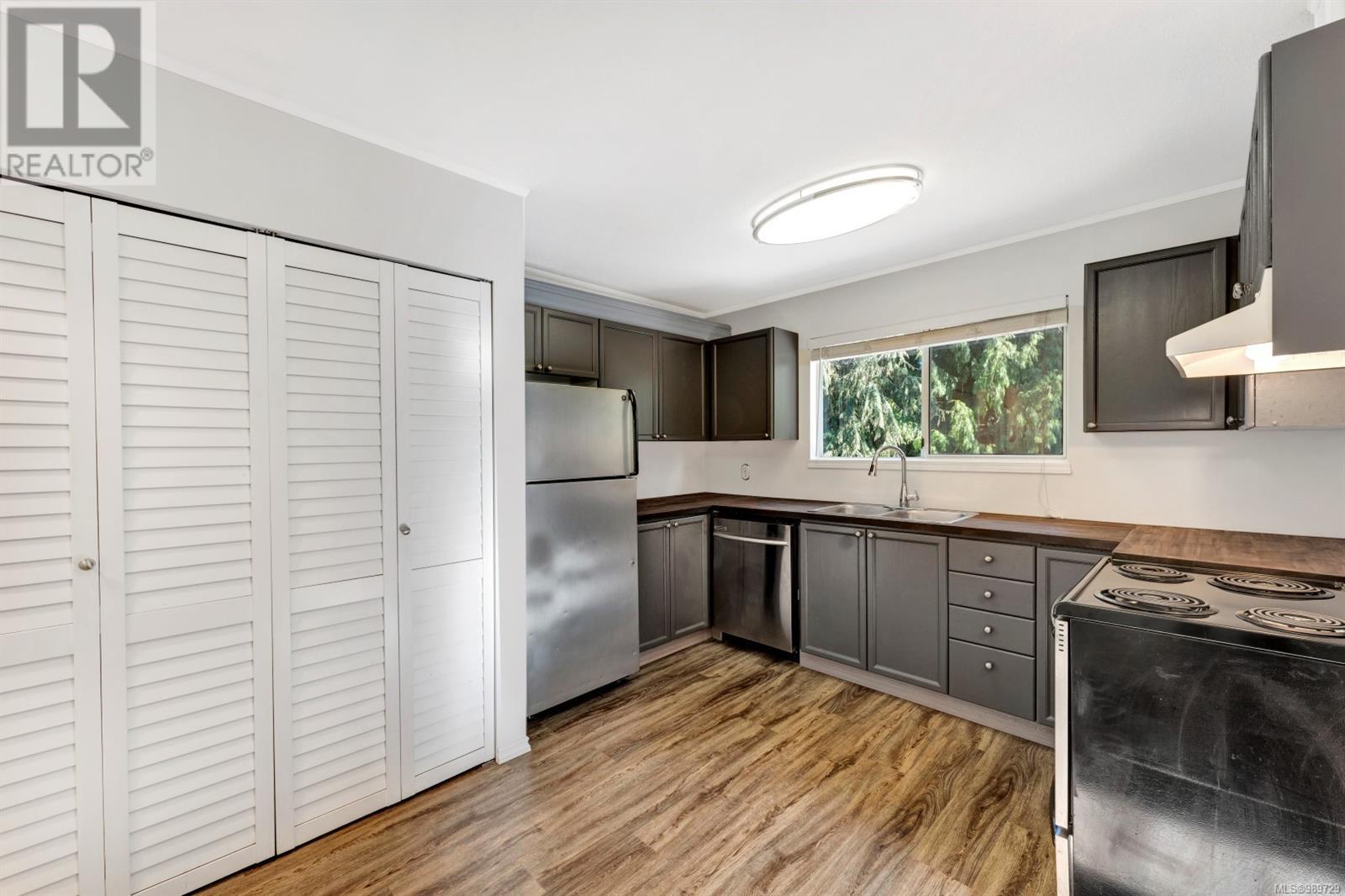 711 Starling Pl, Nanaimo real estate listing 989729