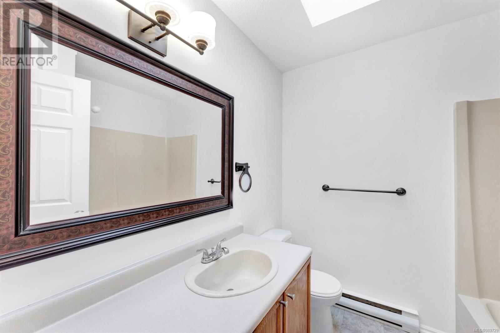 711 Starling Pl, Nanaimo real estate listing 989729