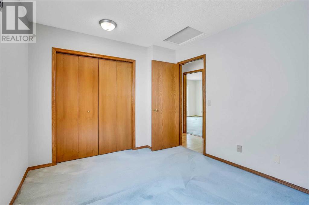 Single Family House 4 Level for Sale in  Del Monica Place NE Monterey Park Calgary 