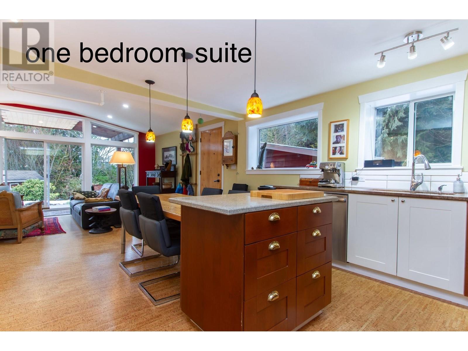 40549 AYR DRIVE, Squamish real estate listing R2992044