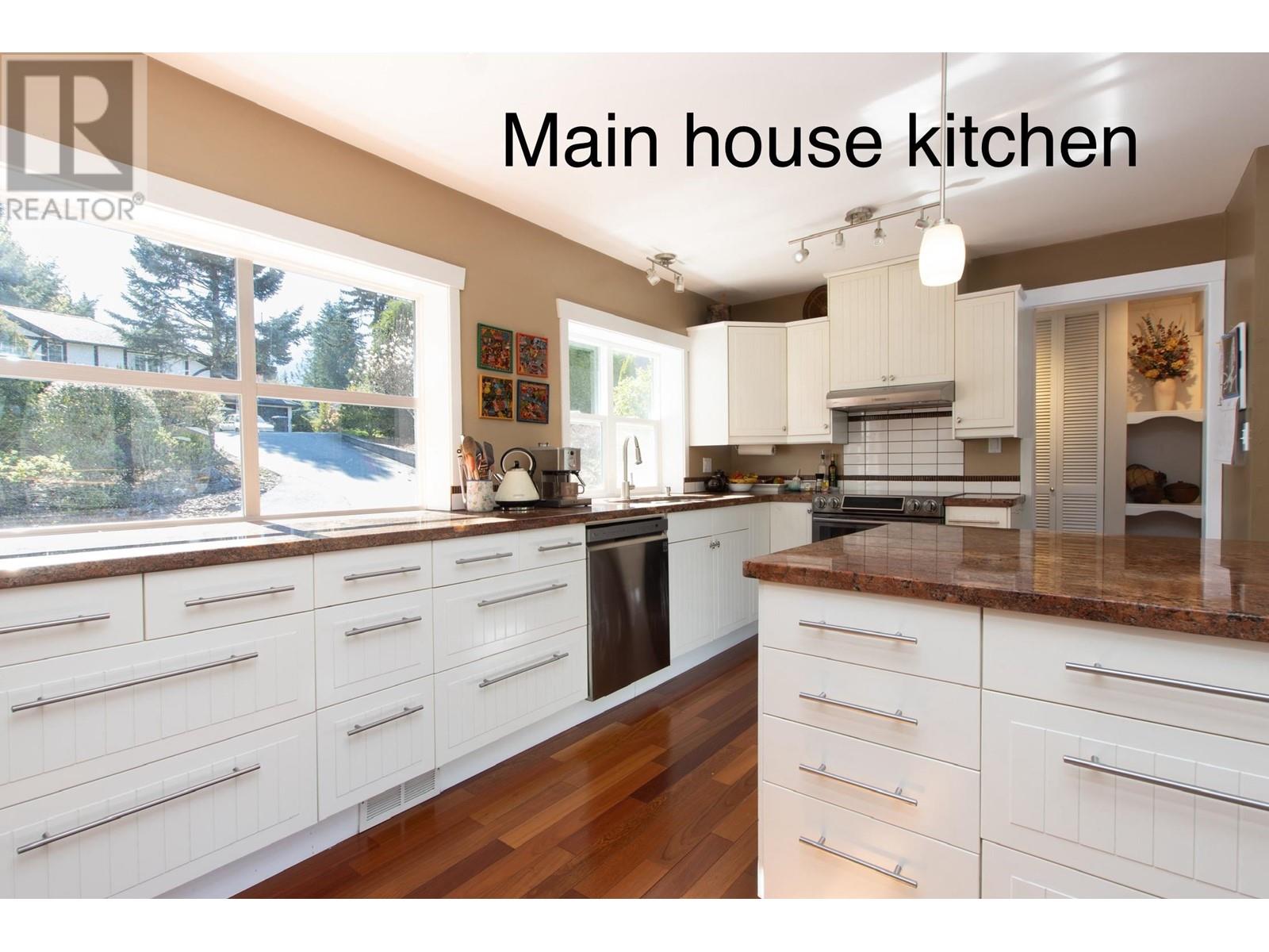 40549 AYR DRIVE, Squamish real estate listing R2992044