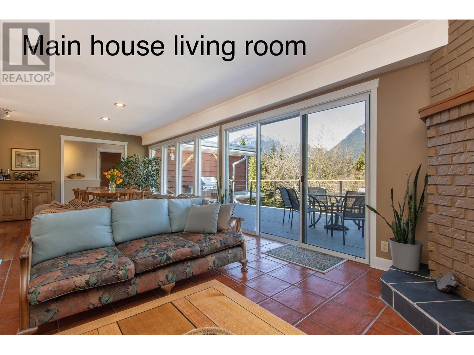 40549 AYR DRIVE, Squamish real estate listing R2992044