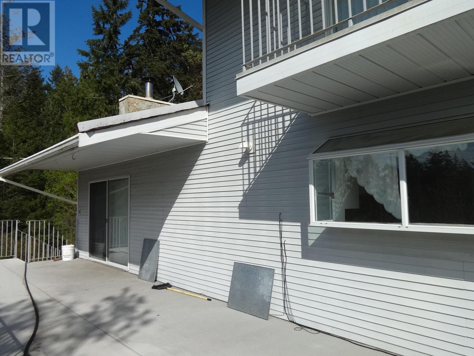 11682 SUNSHINE COAST HIGHWAY, Halfmoon Bay