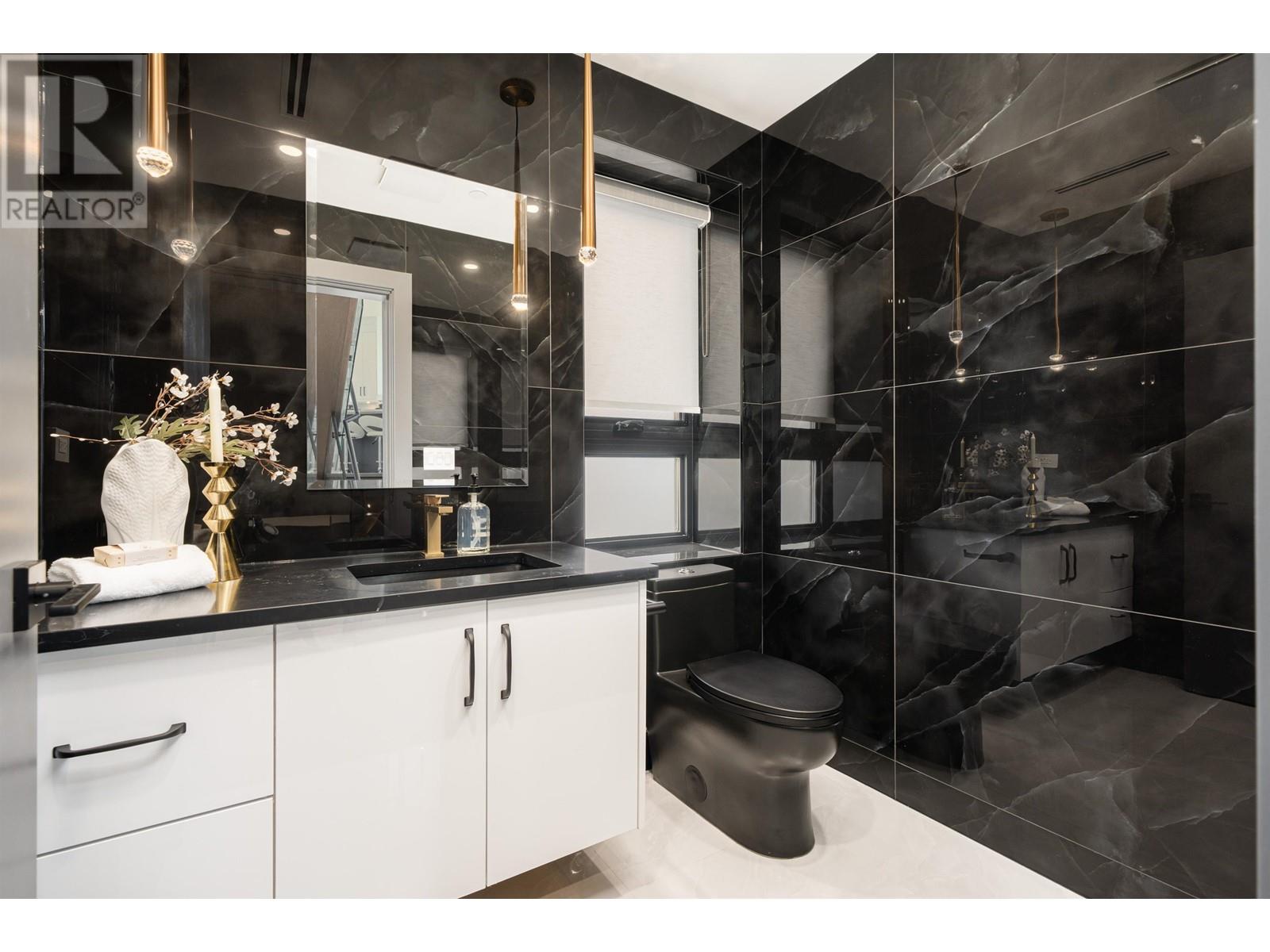 3635 W 14TH AVENUE, Vancouver