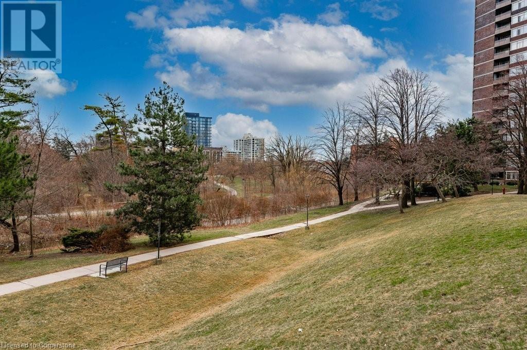 Photo 30 of 3100 Kirwin Avenue Unit 2102, Mississauga ON