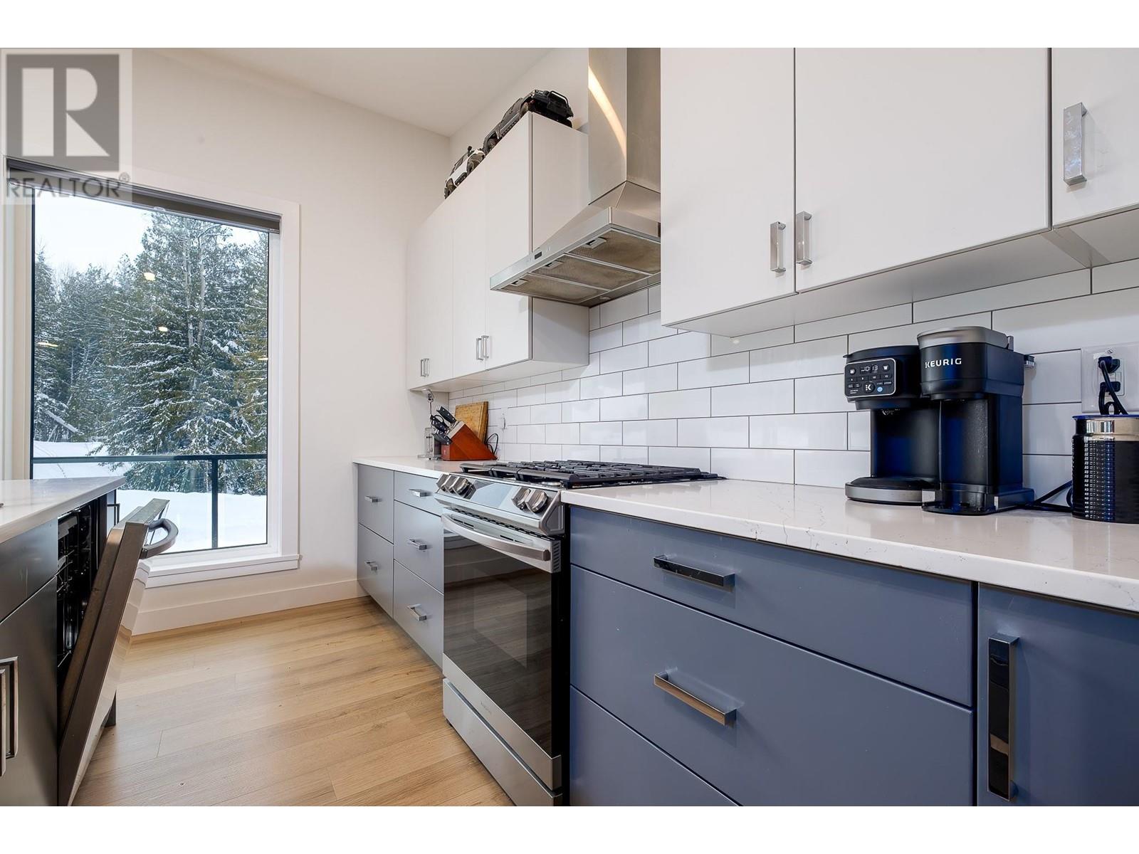 1126 CALDERA Road, Rossland