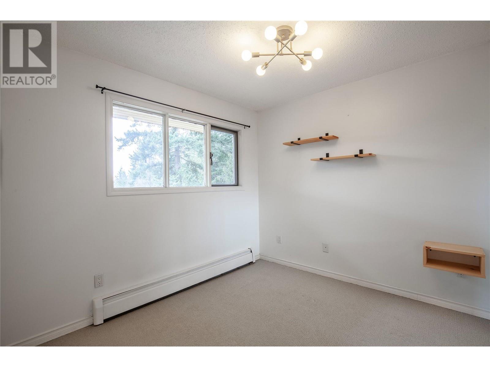  8022 ASPEN Road, Vernon