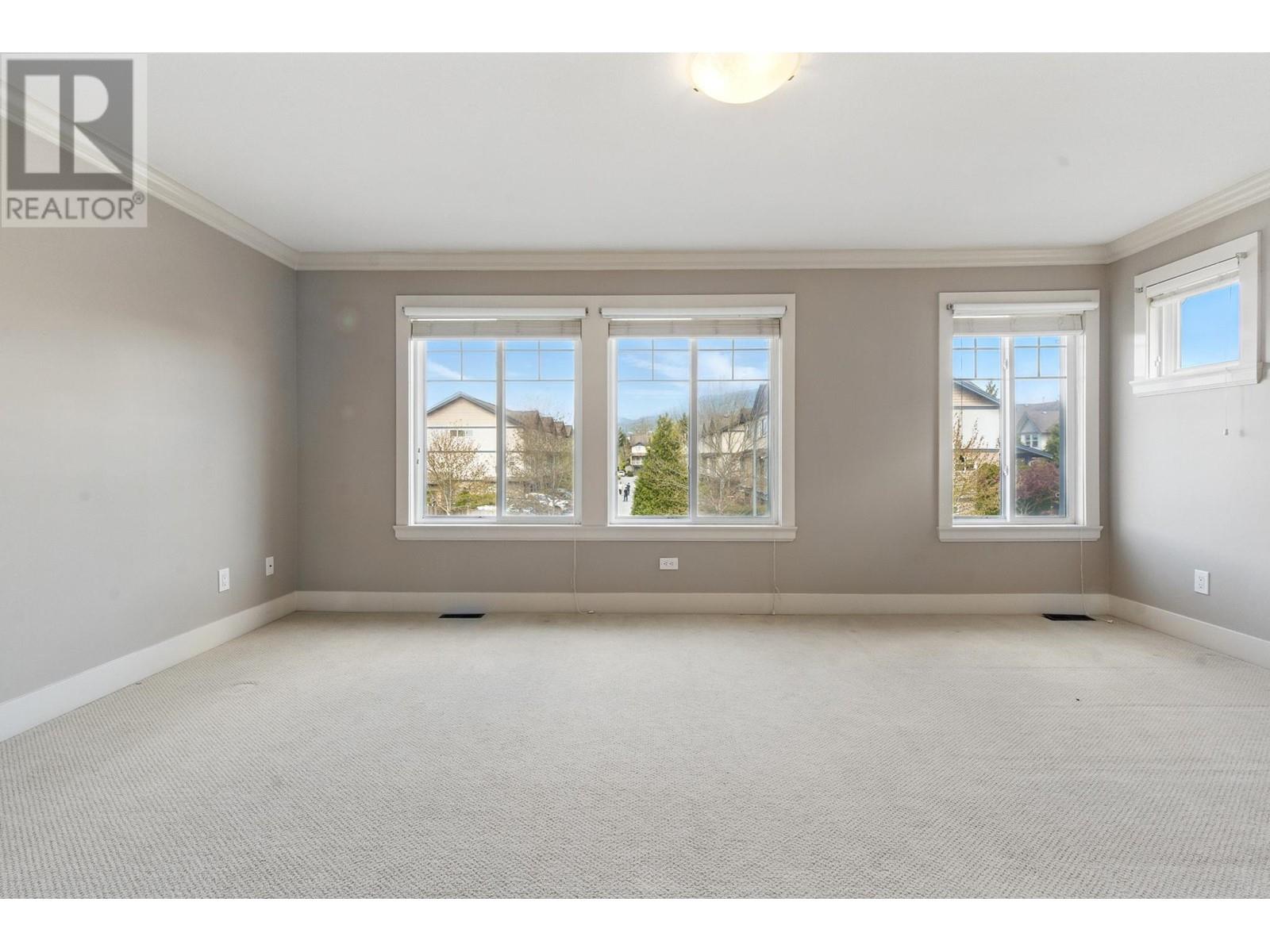 1250 YANGTZE PLACE, Port Coquitlam