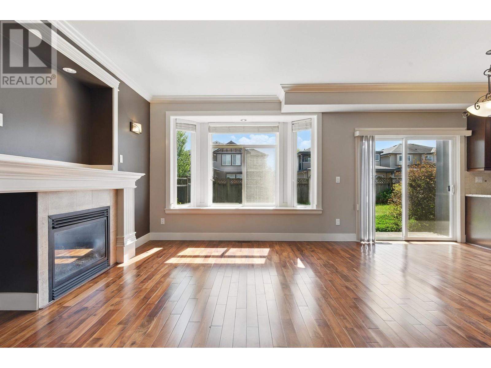 1250 YANGTZE PLACE, Port Coquitlam