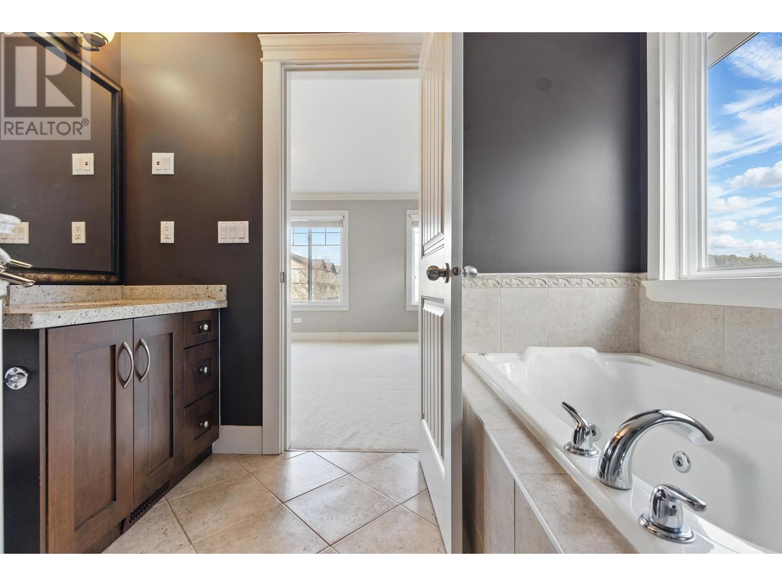 1250 YANGTZE PLACE, Port Coquitlam real estate listing R2949530