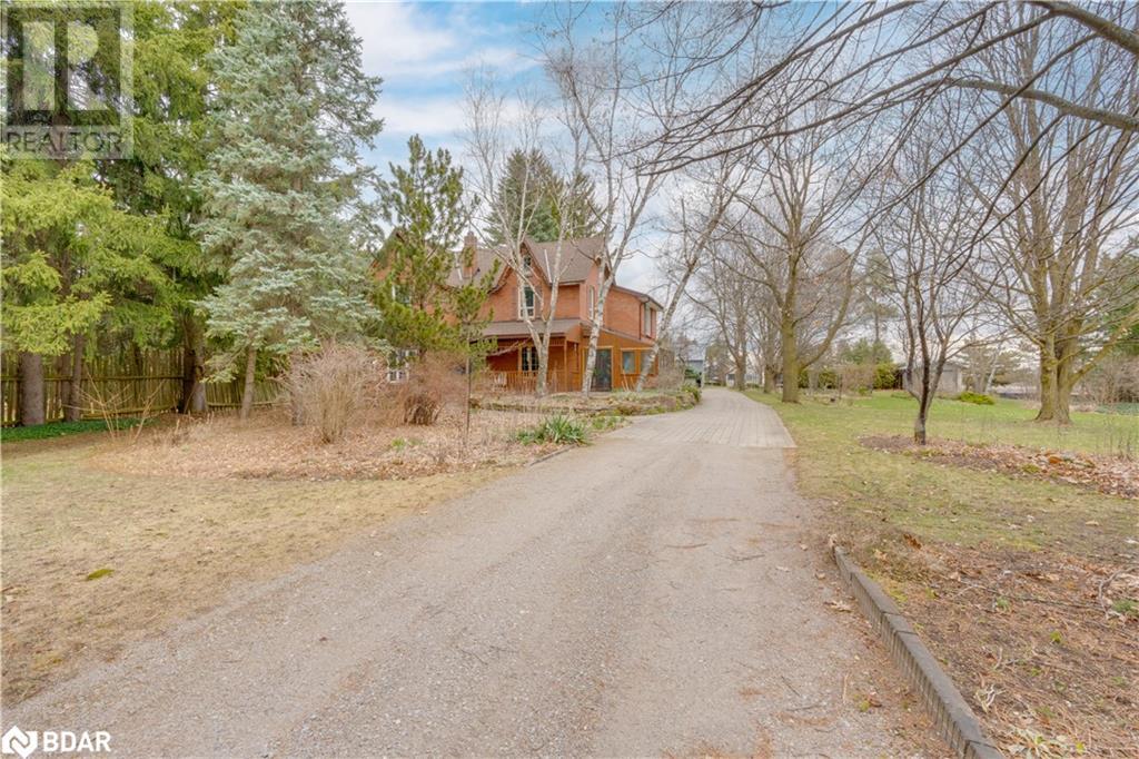 Photo 3 of 7089 5th Sideroad, Innisfil ON