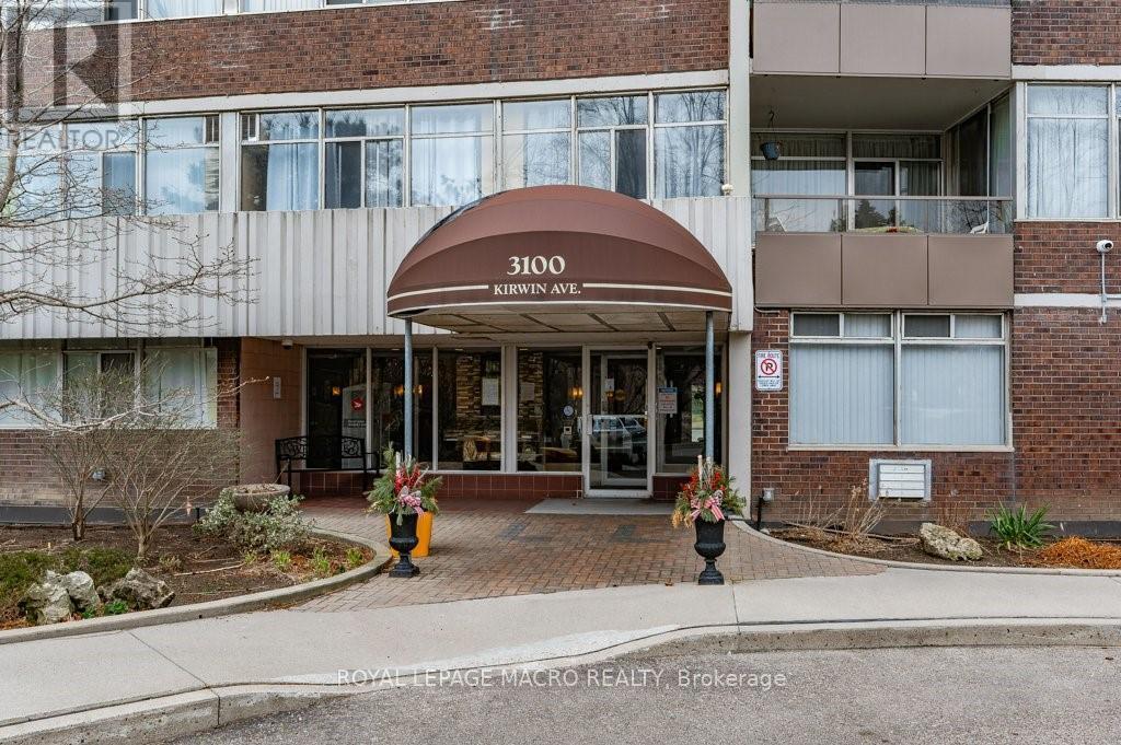 Photo 2 of 2102 3100 Kirwin Avenue, Mississauga ON
