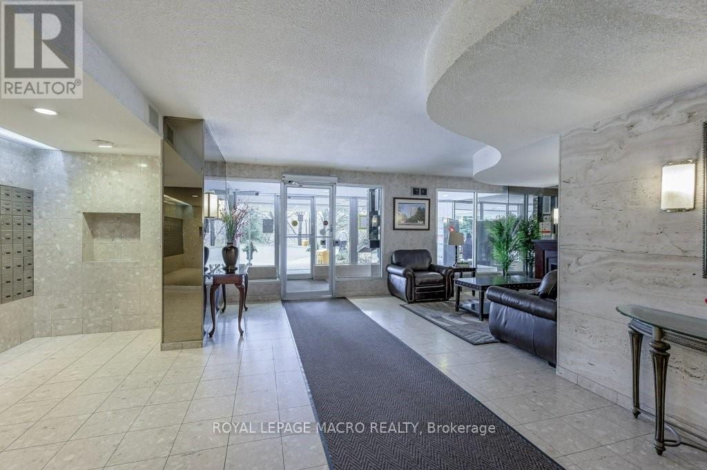 Photo 3 of 2102 3100 Kirwin Avenue, Mississauga ON